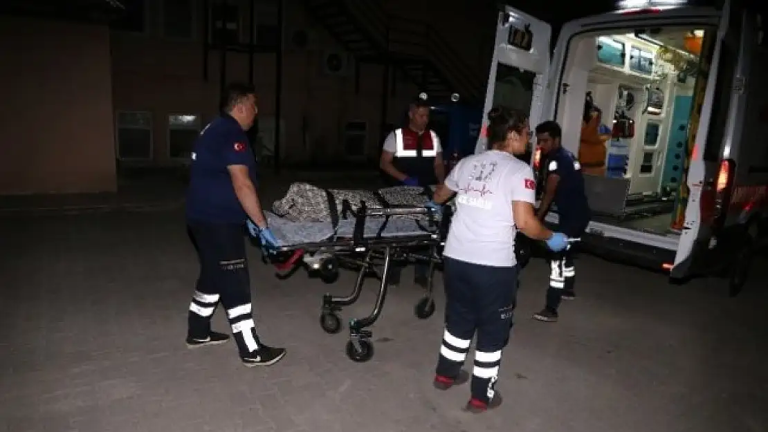 YATAĞAN'DA DEVRİLEN TRAKTÖRÜN ALTINDA KALAN SÜRÜCÜ YAŞAMINI YİTİRDİ