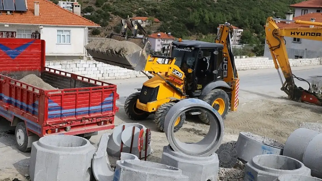 2 Bin Metre Kanalizasyon Hattı Döşendi