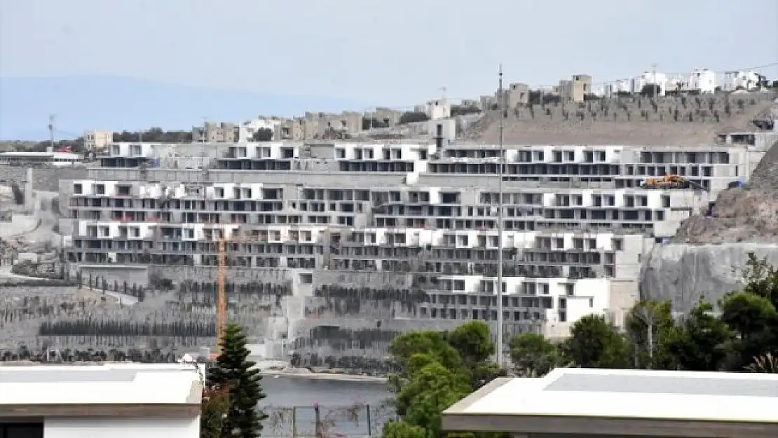 Bodrum'da kaçak yapıların yıkımında sona gelindi