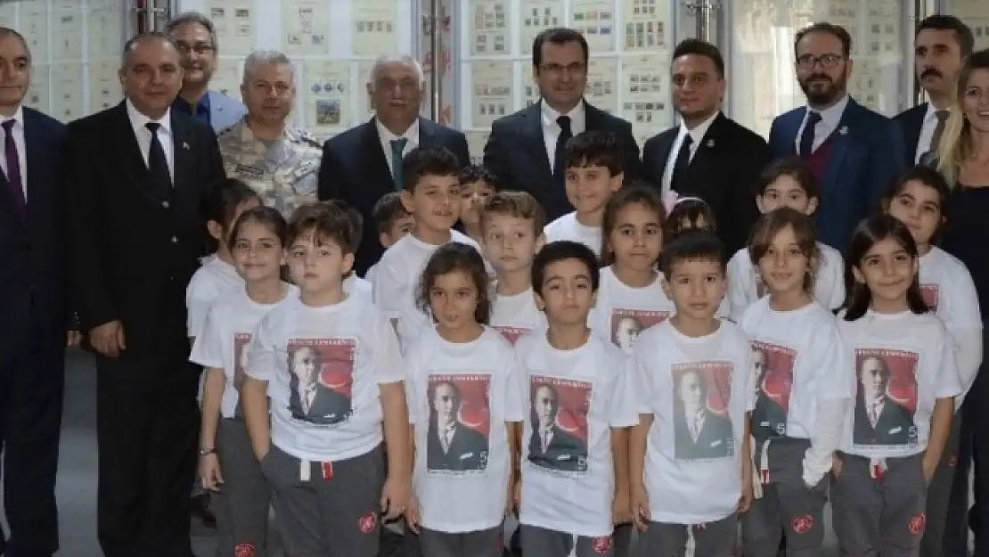 Dalaman'da 'Atatürk ve Öğretmenler' Konulu Pul Sergisi