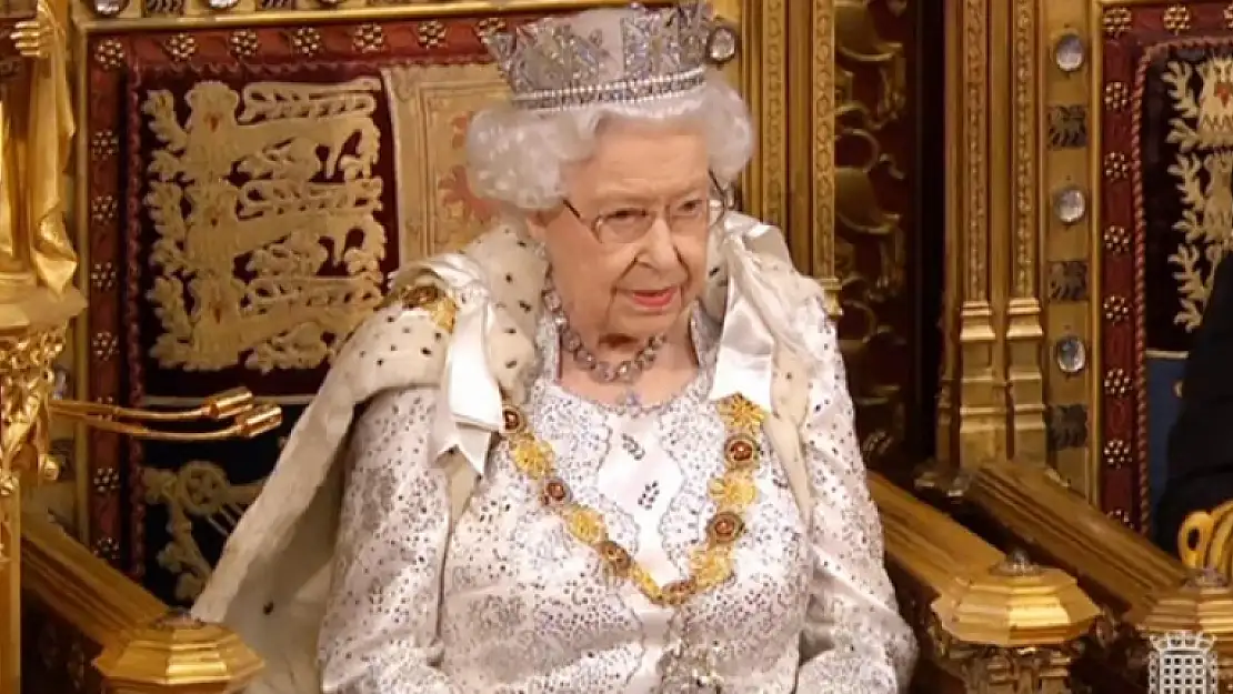 Kraliçe II. Elizabeth Tahtı Bırakıyor!