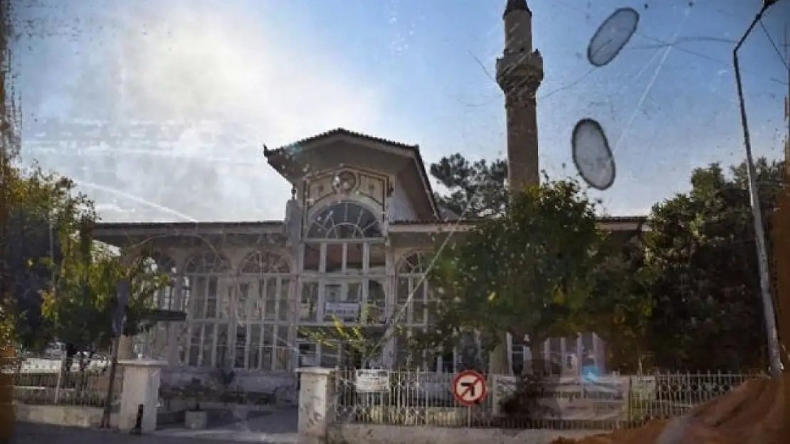 Kurşunlu Camii Restore Ediliyor