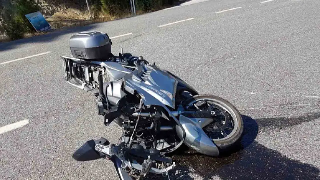 MARMARİS'TE DEVRİLEN MOTOSİKLET BİR GENCİ HAYATINDAN ETTİ