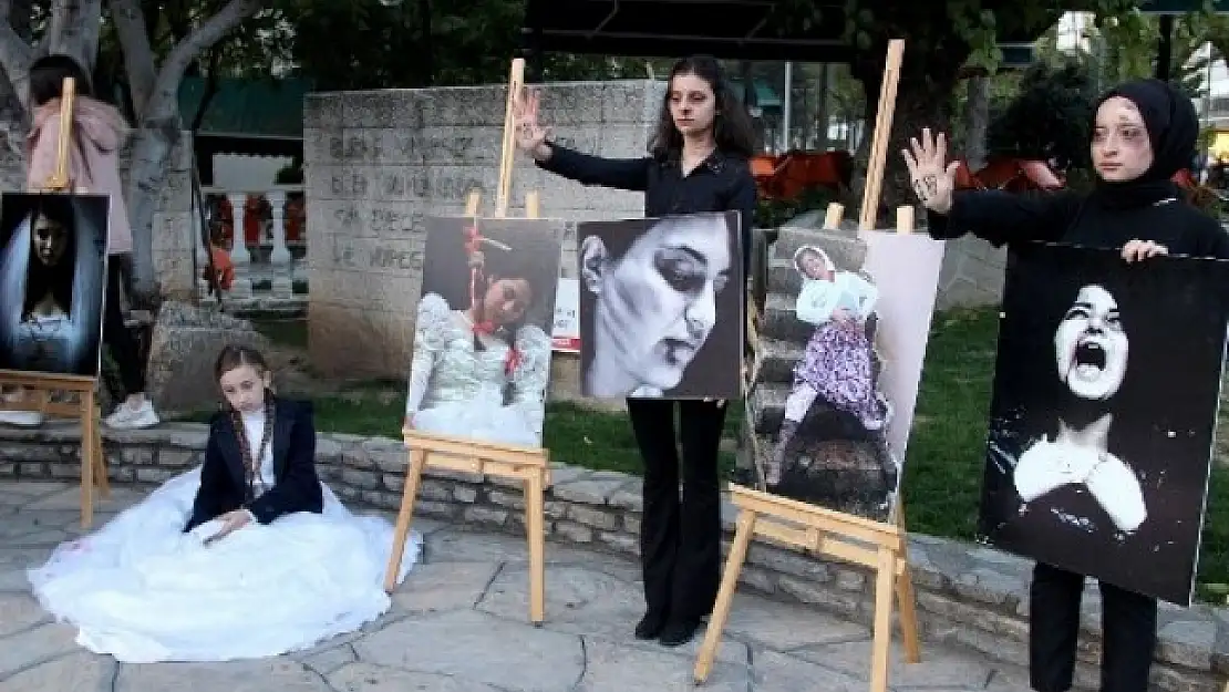 Muğla'da Kadına Yönelik Şiddetle Mücadele Günü Etkinliği
