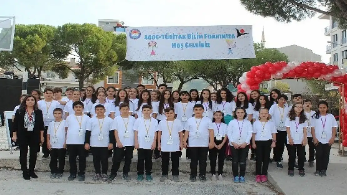 MUĞLALI ÖĞRENCİLER PROJELERİNİ TÜBİTAK FUARINDA SERGİLEDİ