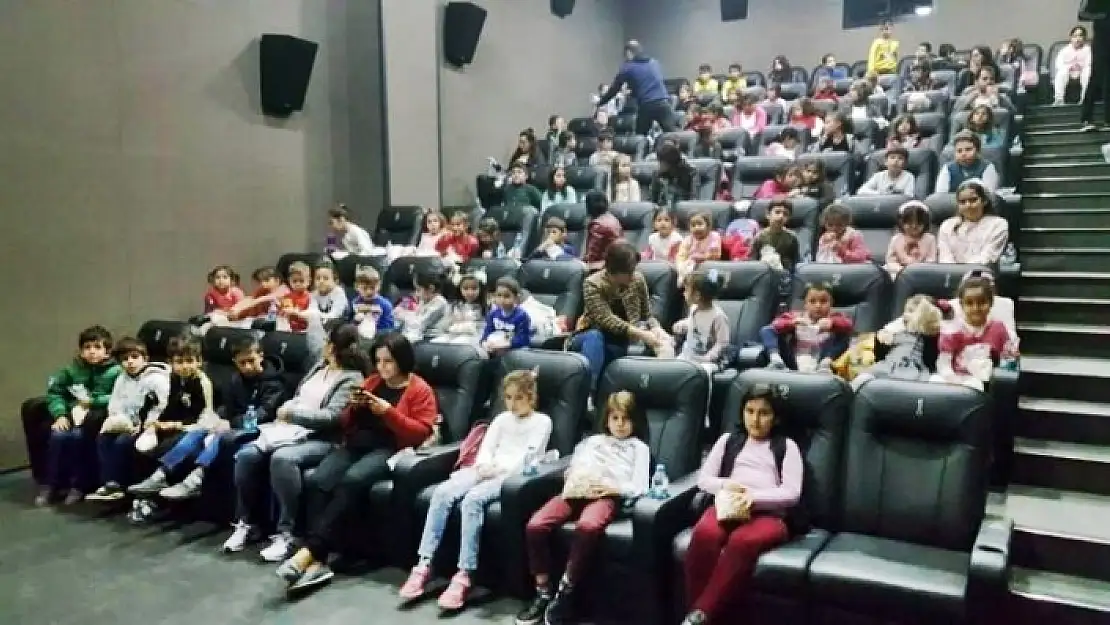 Öğrenciler Ara Tatile Sinema Etkinliğiyle Başladı