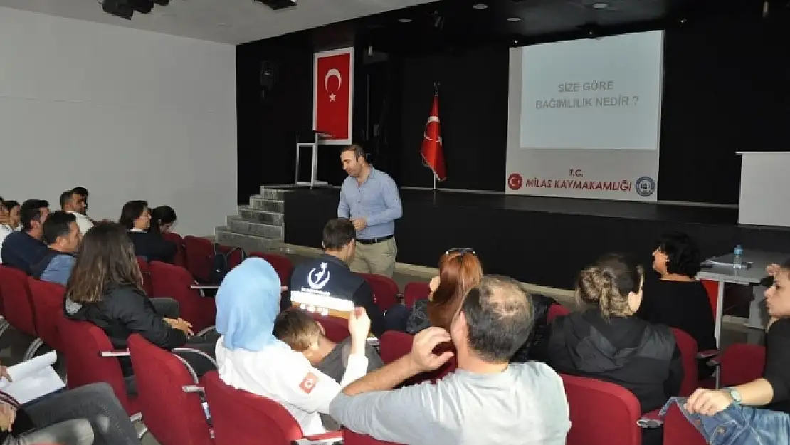 Personellere Bağımlılıkla Mücadele Eğitimi Verildi