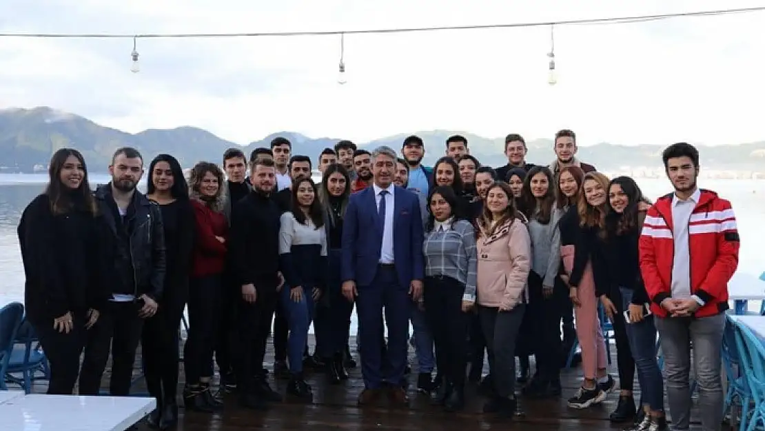 Başkan Oktay Öğrencilere Yurt Müjdesi Verdi