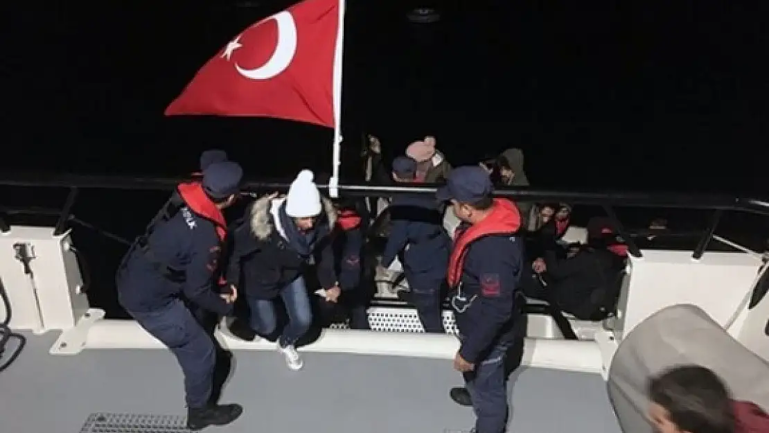 Çılgın Suriyeli 46 Kilometreyi Yüzmeye Çalıştı