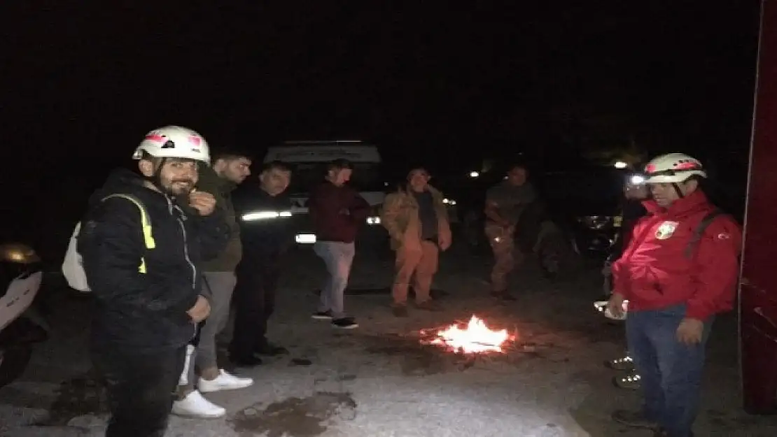Dağda Mahsur Kalan Genç Kurtarıldı