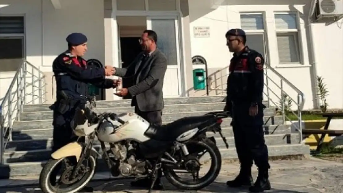 Jandarma Çalınan Motosikleti Buldu