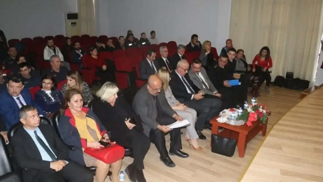 Marmaris'te Kadına Şiddetle Mücadele Toplantısı