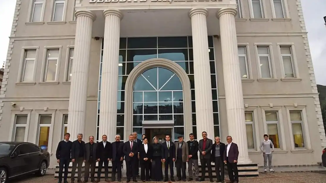 Vali Civelek Kavaklıdere'yi Ziyaret Etti