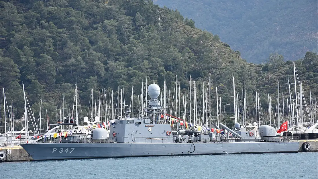 MUĞLA'DA SAVAŞ GEMİLERİ HALKIN ZİYARETİNE AÇILDI