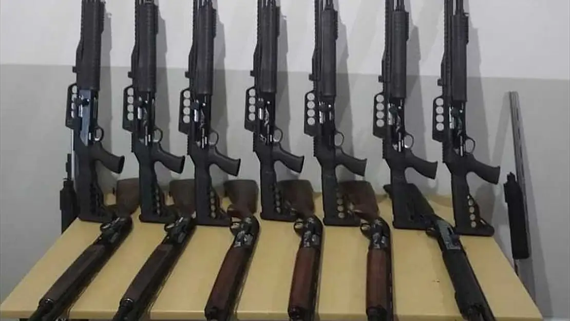 DENİZLİ'DE SİLAH KAÇAKÇILIĞI OPERASYONU