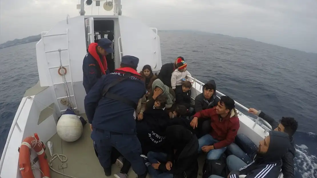 MUĞLA'DA 42 DÜZENSİZ GÖÇMEN YAKALANDI