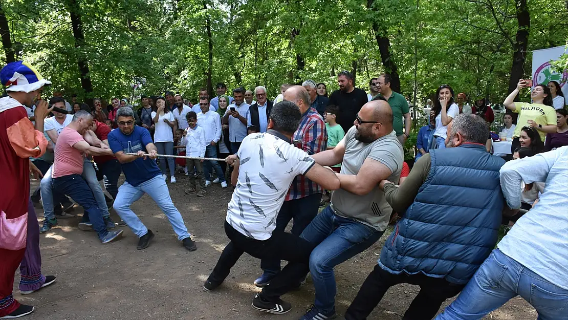 MARMARİS'TEKİ ORDULULAR 'YAZA MERHABA' DEDİ