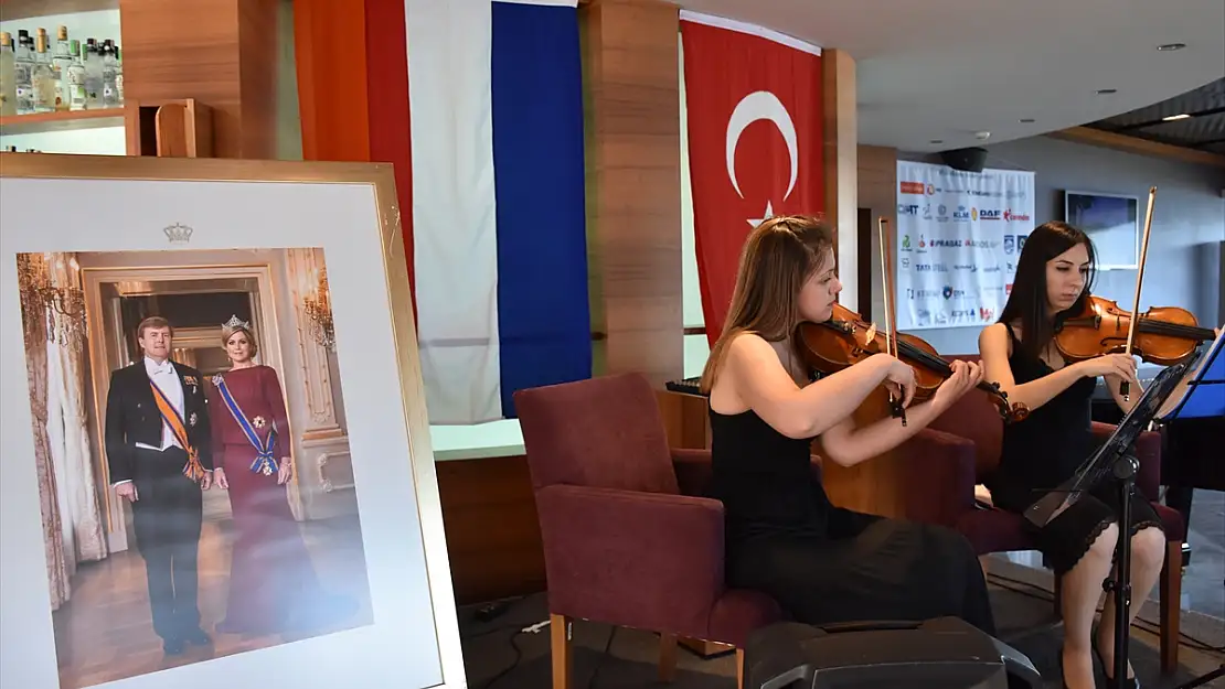 MARMARİS'TE 'HOLLANDA MİLLİ GÜNÜ' KUTLANDI