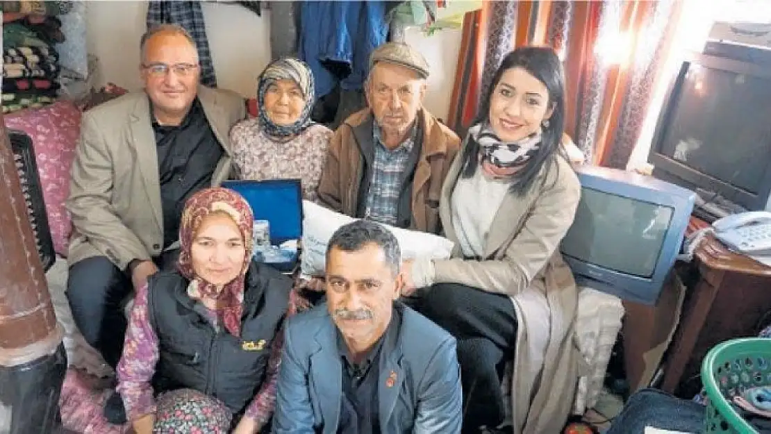 50 Yılı Deviren Çiftlere 'Bir Ömür Saadet' Hediyesi
