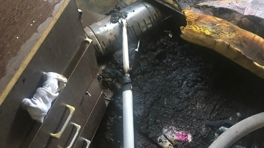 Bodrum'da Elektrik Sobasından Yangın Çıktı: 1 Yaralı