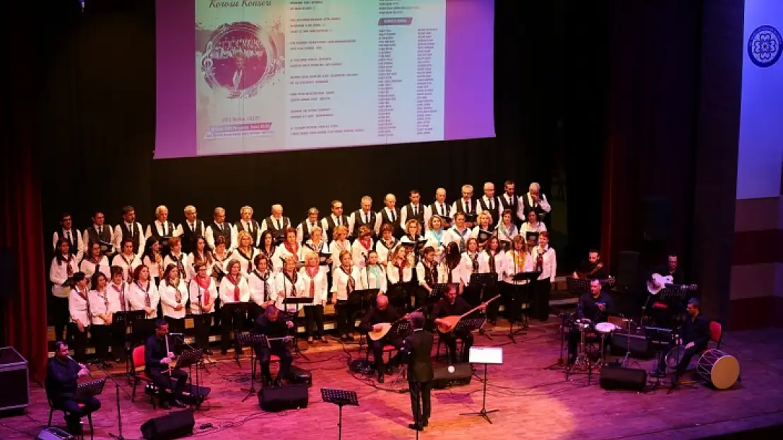 Büyükşehir Türk Halk Müziği Korosu Konser Verdi!