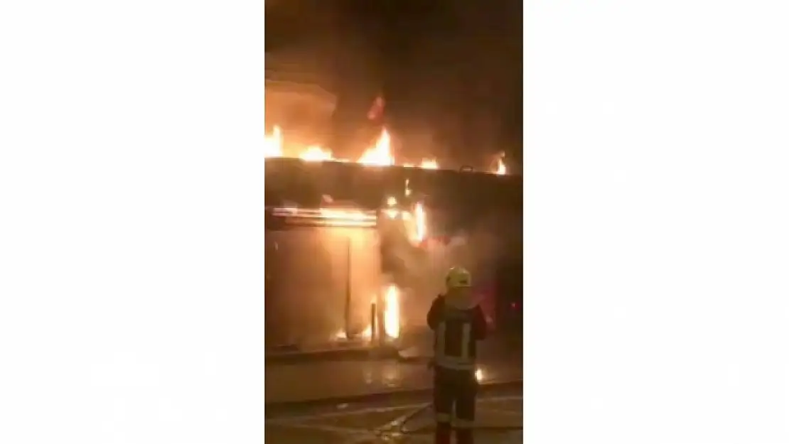 Fethiye'deki Tavukçuda Çıkan Yangın Korkuttu!