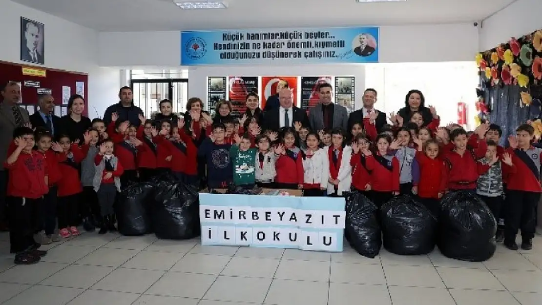 İlkokul Öğrencilerinden Örnek Davranış!