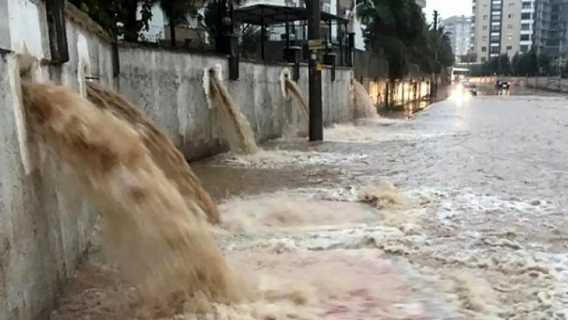 Mersin'de Ölü Sayısı 2'ye Yükseldi: Tehlike Devam Ediyor!