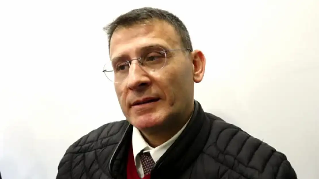 Muğla'da Engelli Profesör 'Vazgeçme' Adlı Kitabını Anlattı