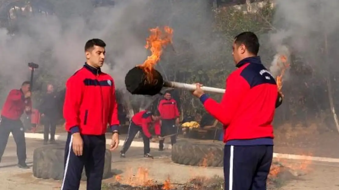 Muğla'da İtfaiye Erleri Komando Eğitimiyle Hazırlanıyor!