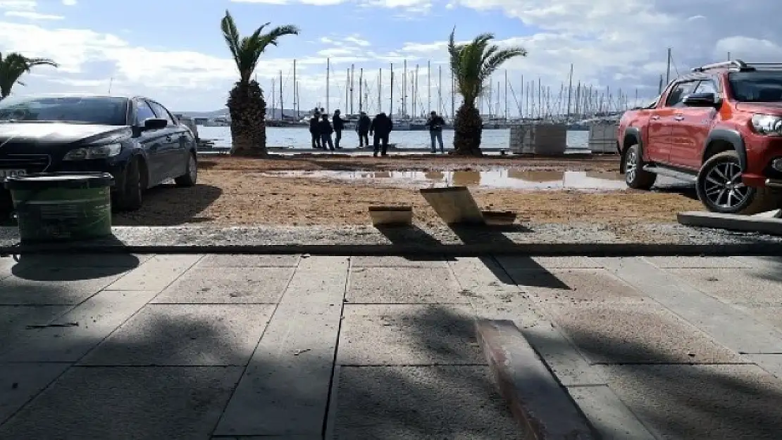Bodrum Limanı'nda Çalışmalar Devam Ediyor