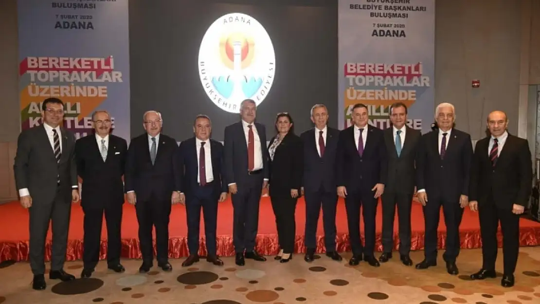 CHPli Başkanlar Adana'da Buluştu