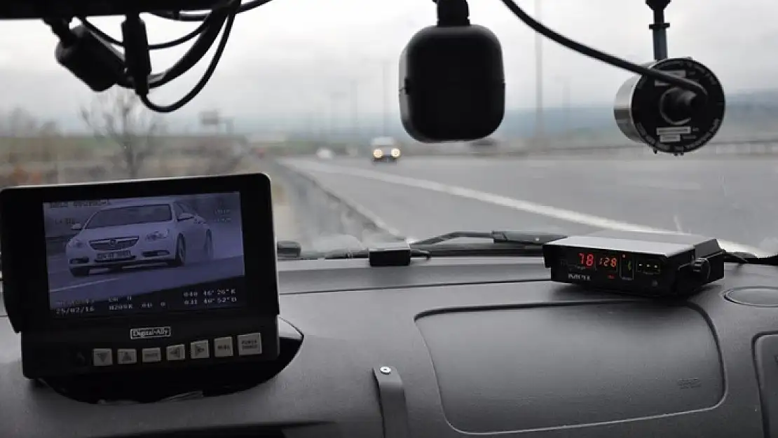 Eş Zamanlı Hız Denetimi Yapıldı 122 Araç Trafikten Men Edildi