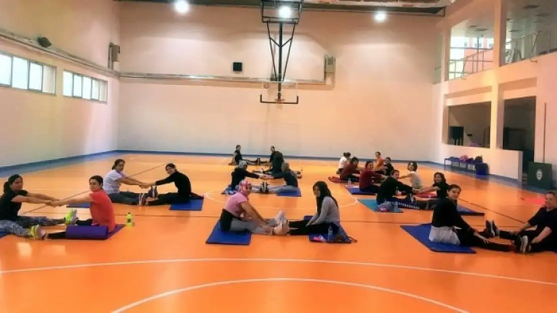 Kadınlar Sporla Buluşmaya Devam Ediyor