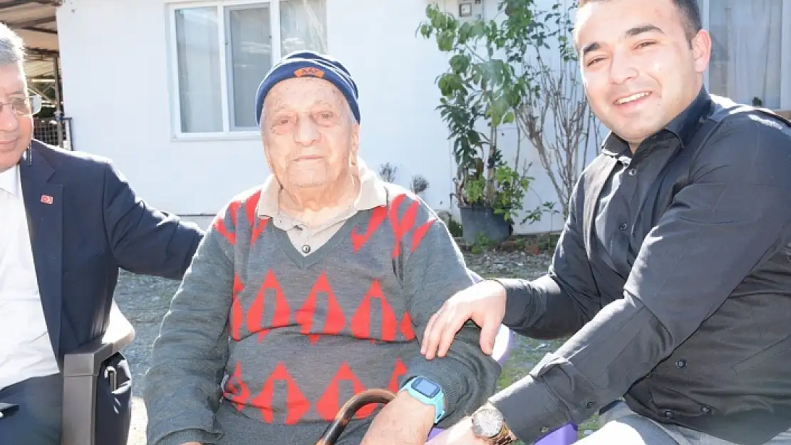 Köyceğiz'de Alzheimer Hastalarına Elektronik Saat Dağıtıldı!