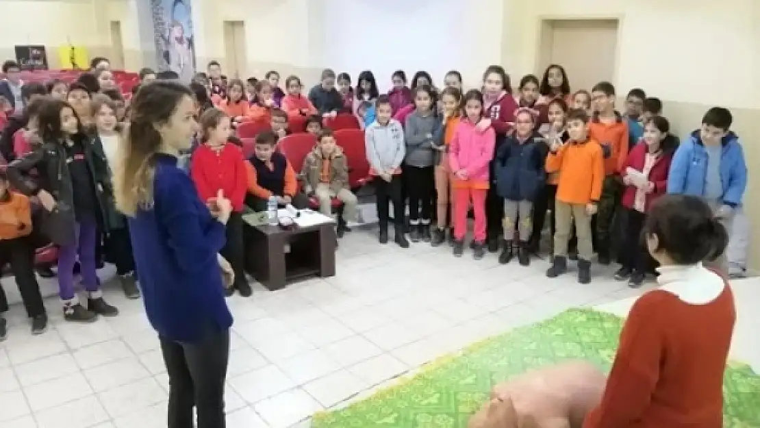Milas'ta Öğrencilere İlk Yardım Eğitimi