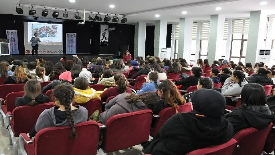 Milas'ta 'Öğretmenlik Kumbaram' Etkinlikleri