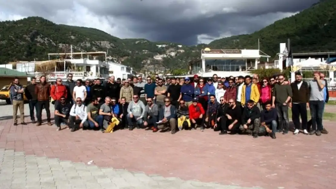 Paraşütçüler Babadağ Uçuşlarını Süresiz Durdurdu