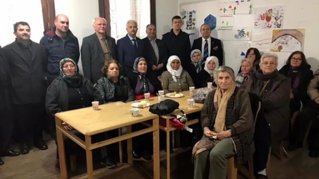 Tazelenme Üniversitesi'nde İlk Dersi Kaymakam Yıldız Verdi
