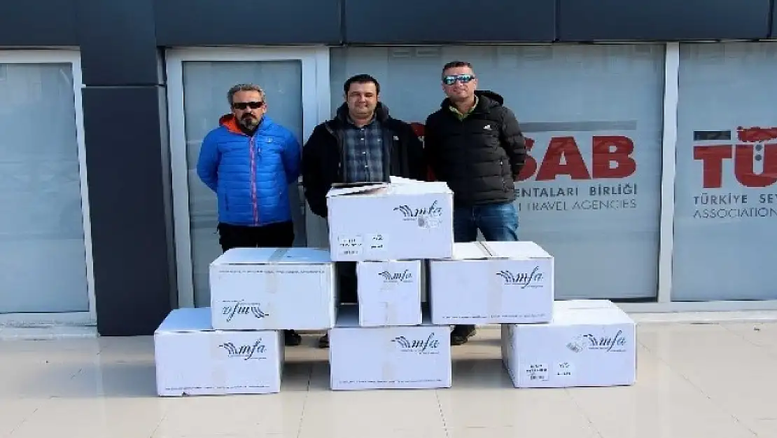 Turizmciler Koronavirüsten Korunmak için Çin'e Maske Gönderdi