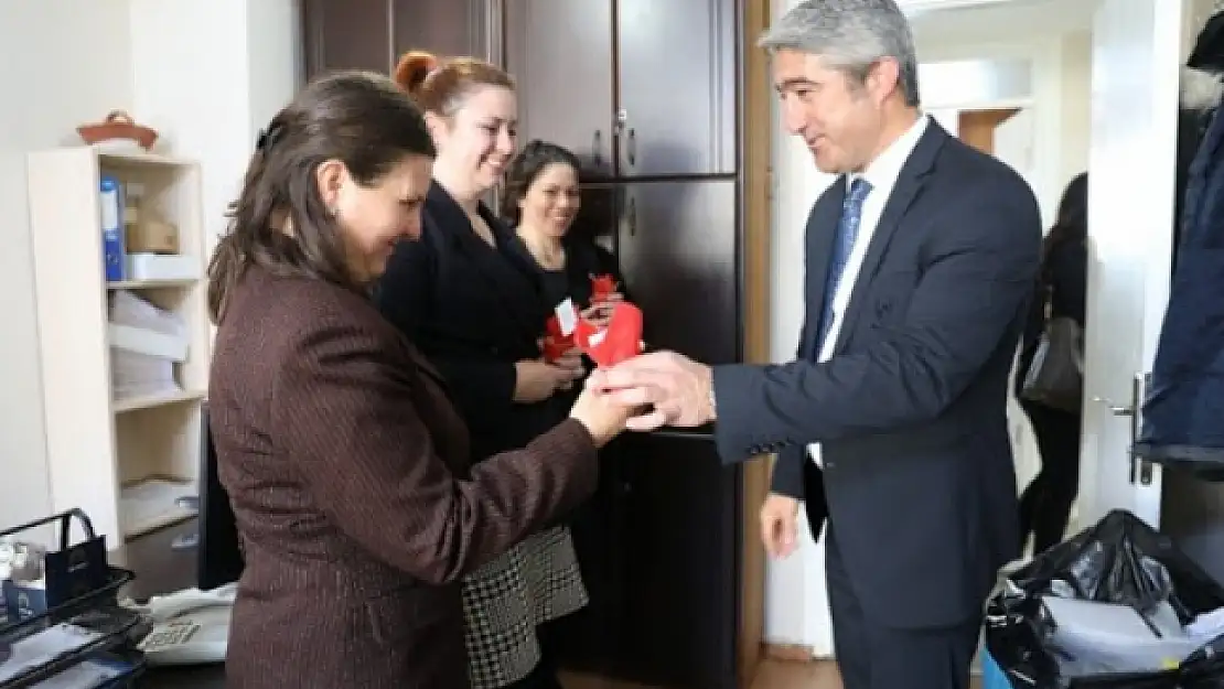 Başkan Oktay: 'Emeğin Öznesi Kadınlardır'