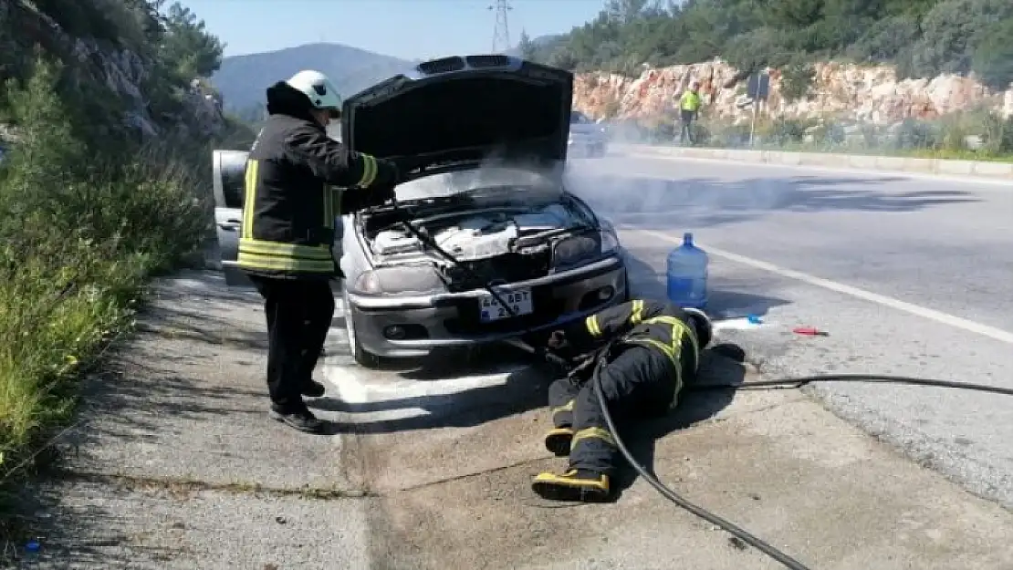 Bodrum'da Seyir Halindeki Araçta Yangın Çıktı