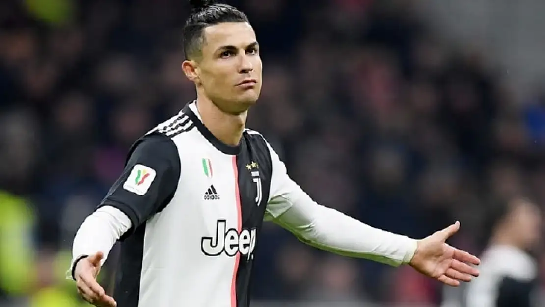Cristiano Ronaldo Koronavirüs Şüphesiyle Karantinaya Alındı!