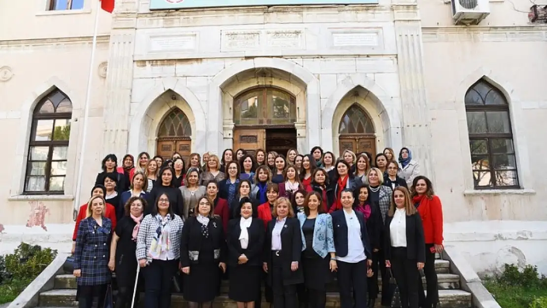 'Güçlü Türkiye'nin Güçlü Kadınları' Fotoğraf Sergisi Düzenlendi!