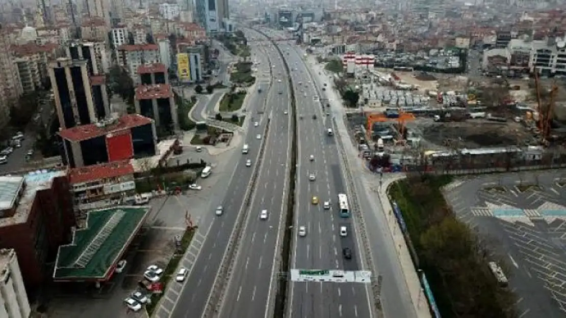 İstanbul Trafiği Koronavirüs Nedeniyle Boşalıyor!