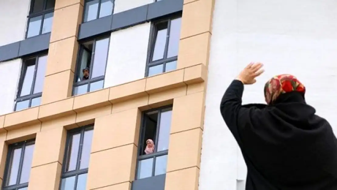 KARANTİNAYA UYMAYAN ÇİFT TUTUKLANDI: 6300 TL CEZA