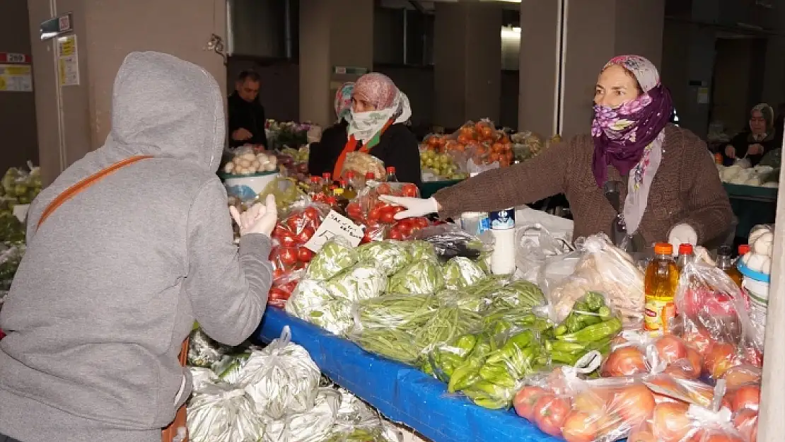 Marmaris Semt Pazarında Koronavirüs Önlemi!