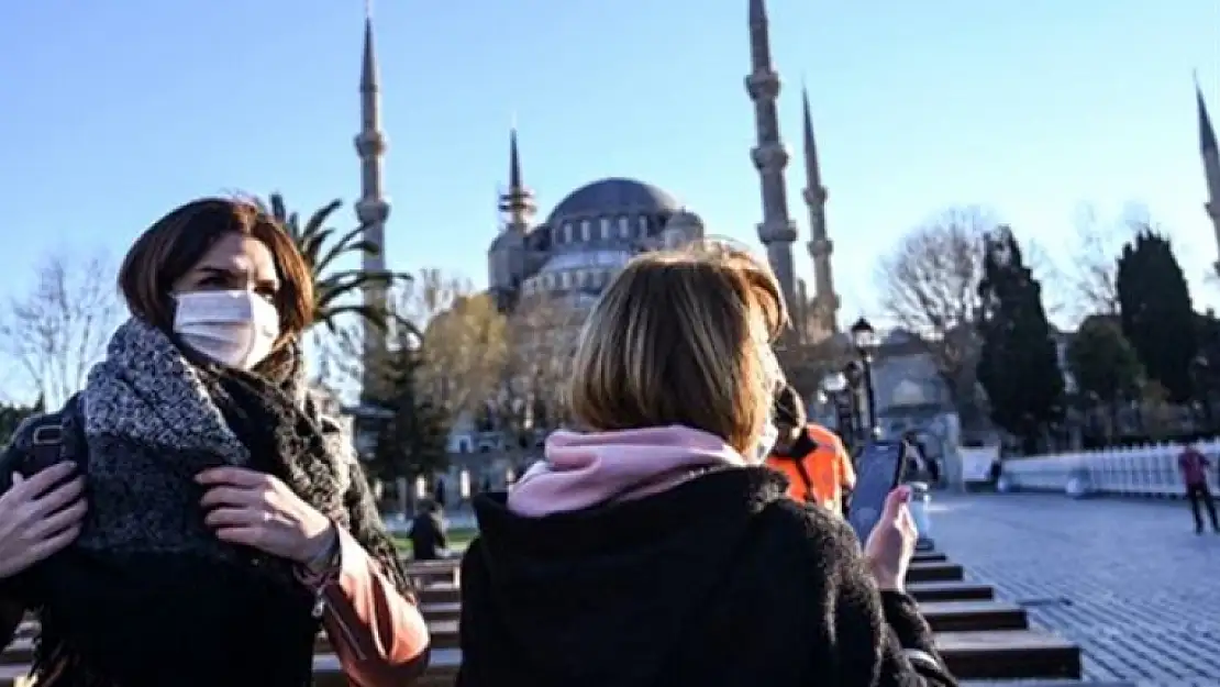 Türkiye Koronavirüste 10 Bin Vakaya En Hızlı Ulaşan Ülke Oldu