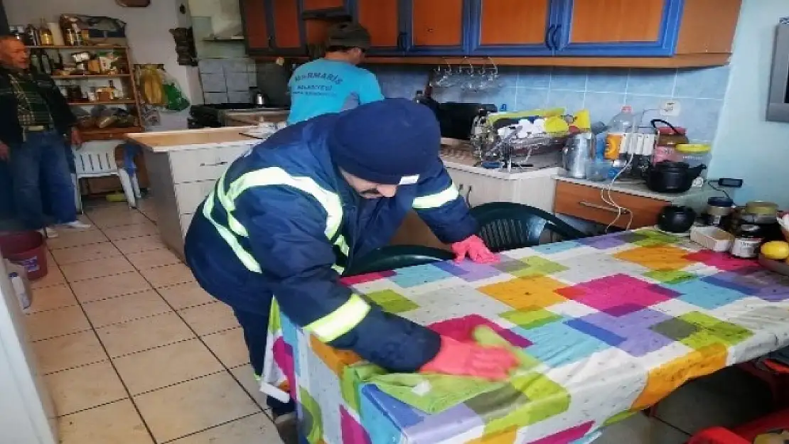 Yaşlı Adamın Yardımına Belediye Koştu