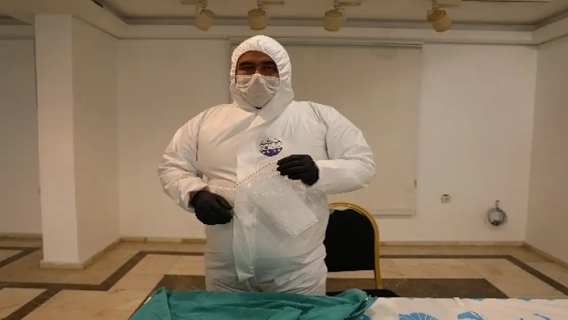 Marmaris'te Sanat Merkezi Maske Atölyesi Oldu